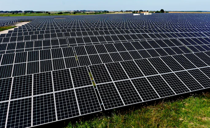 Recyclage des panneaux photovoltaïques : enjeux et solutions