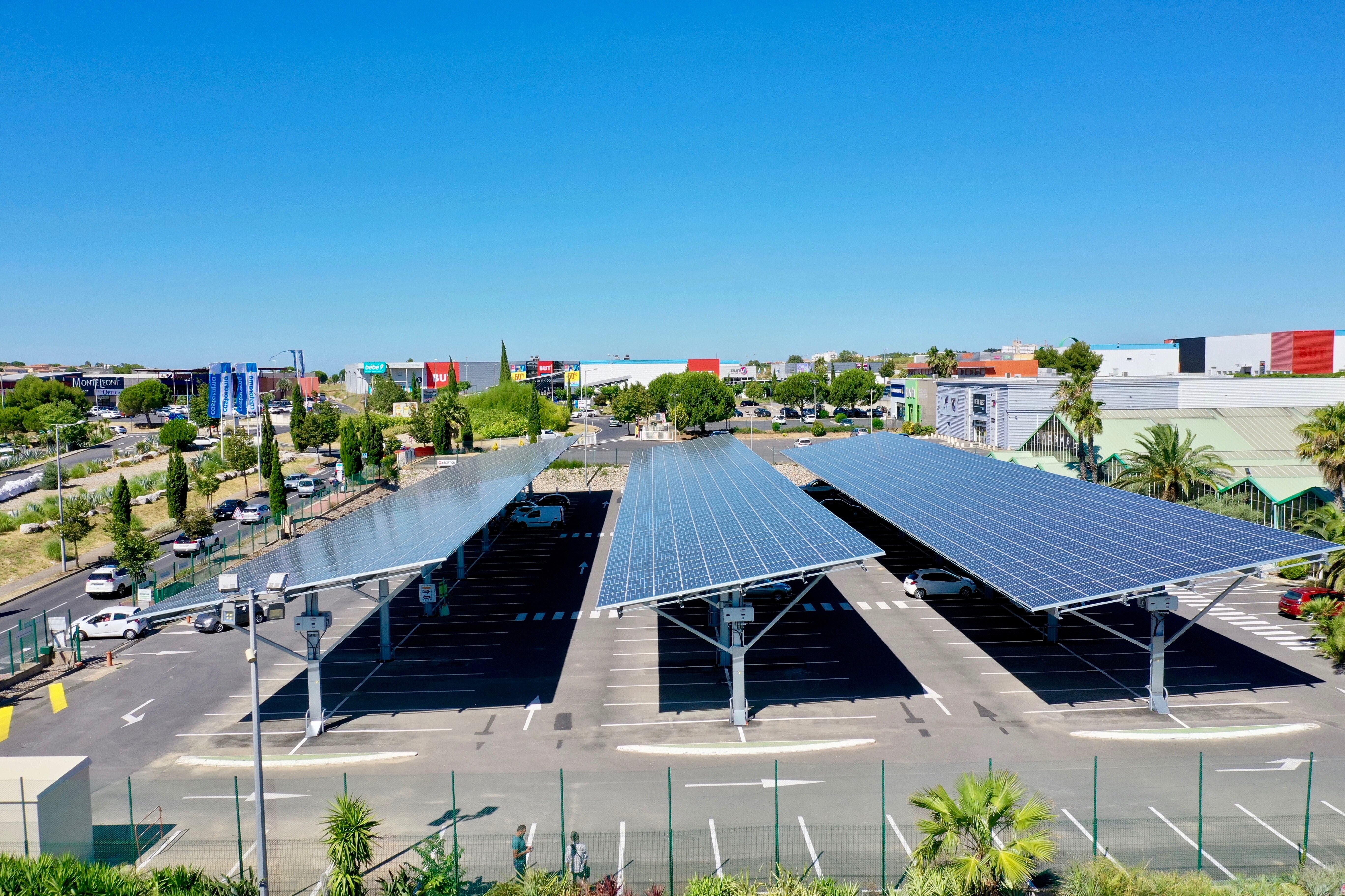 3 ombrières photovoltaïques - Parking à Béziers